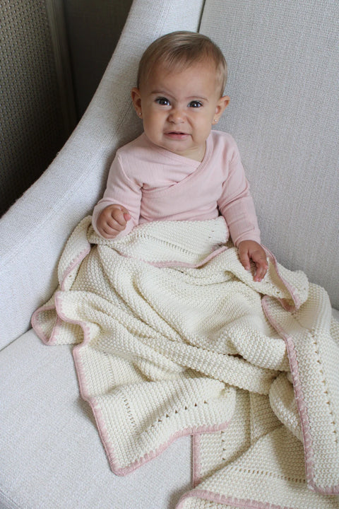 Little Threads Knitted Blanket - Blush Trim