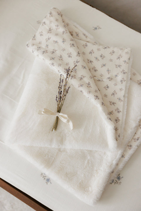Peluche Blossom Lux Fur Blanket - Powder