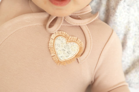 Bee and Dee Bead Applique Footie+Beanie KBA - Rose rose