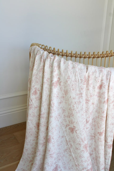 Little Threads Muslin Blanket - Rose Toile