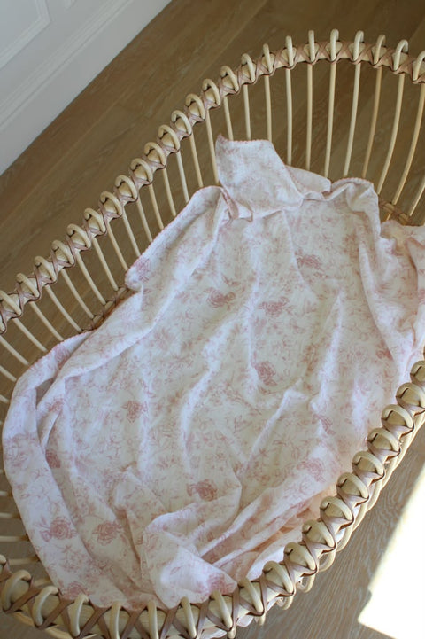 Little Threads Muslin Blanket - Rose Toile