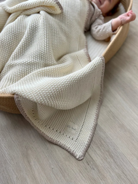 Little Threads Knitted Blanket - Oat Trim