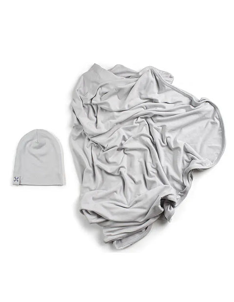 Jacqueline and Jac Blanket & Beanie Set - Silver